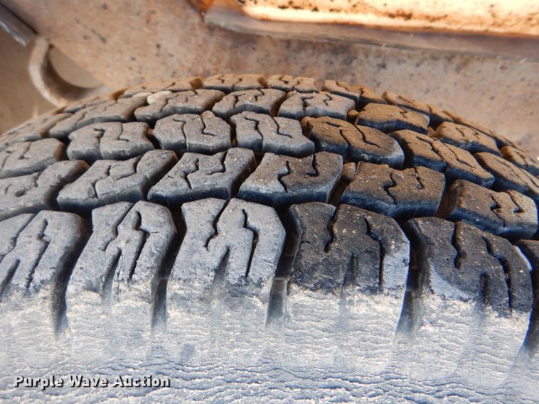 image for item DK5650 2013 Broce KR 450  broom