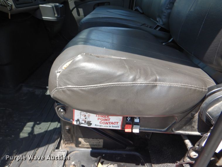 image for item DK5679 2009 International 4300  tank truck