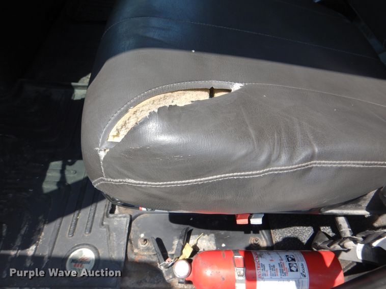 image for item DK5679 2009 International 4300  tank truck