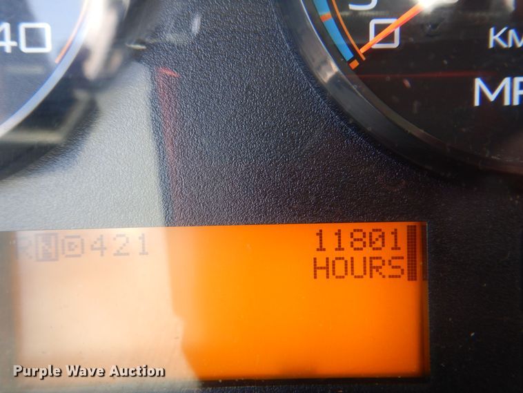 image for item DK5679 2009 International 4300  tank truck