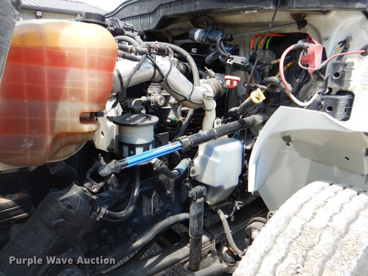 image for item DK5679 2009 International 4300  tank truck