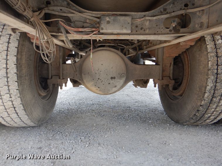 image for item DK5679 2009 International 4300  tank truck