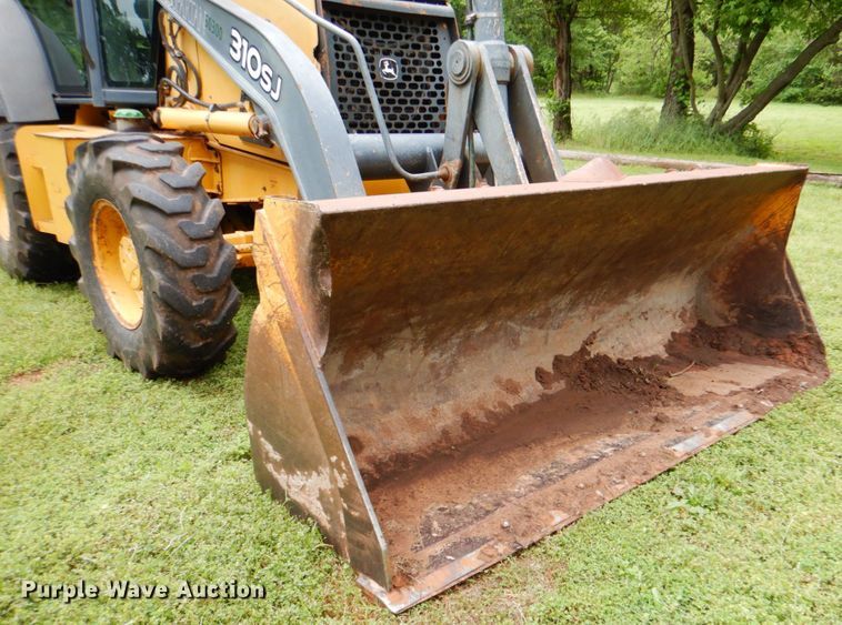image for item DK5686 2010 John Deere 310SJ  backhoe