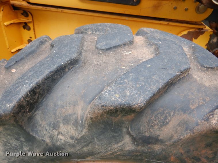 image for item DK5686 2010 John Deere 310SJ  backhoe