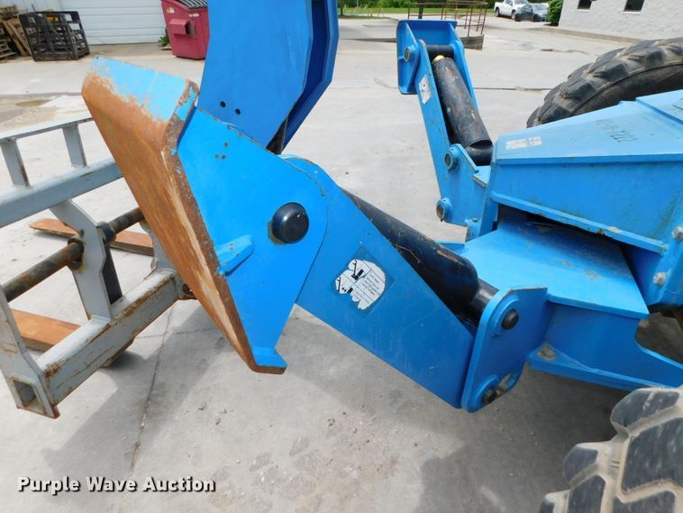 image for item DK8544 2007 Genie GTH1056  telehandler
