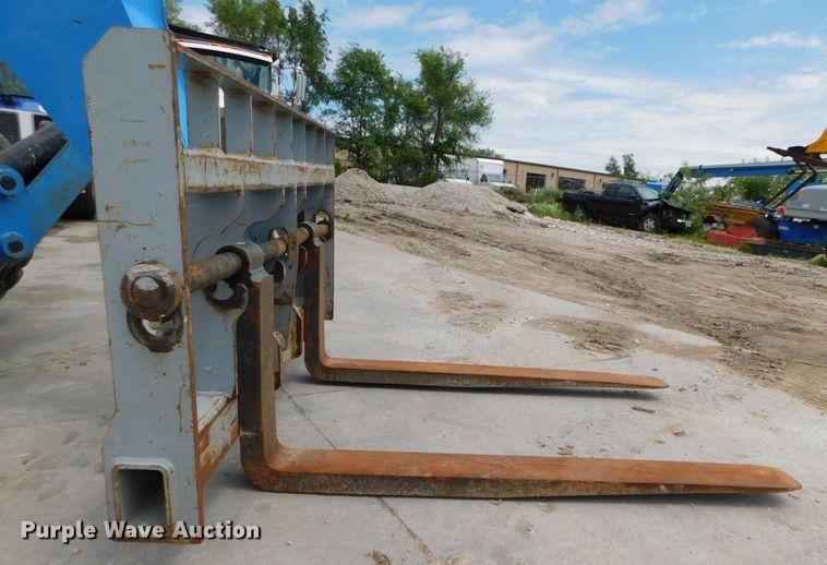 image for item DK8544 2007 Genie GTH1056  telehandler