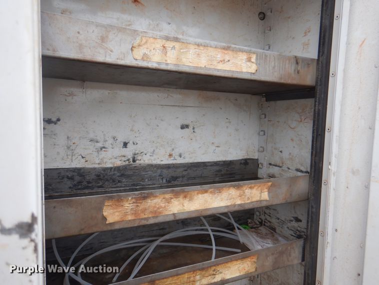 image for item DL0039 2012 Ford F750 XL  lube truck