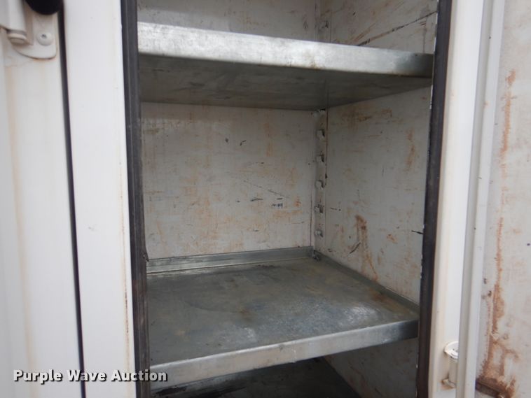 image for item DL0039 2012 Ford F750 XL  lube truck