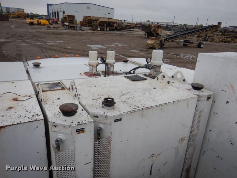 image for item DL0039 2012 Ford F750 XL  lube truck