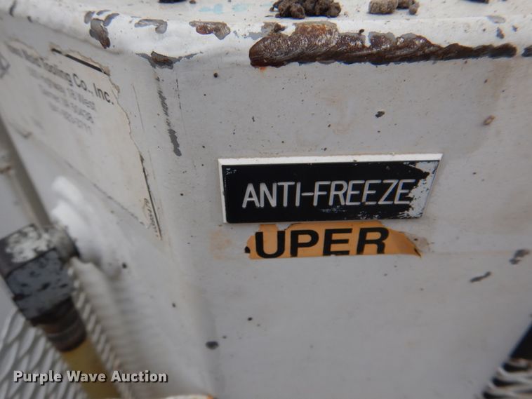 image for item DL0039 2012 Ford F750 XL  lube truck