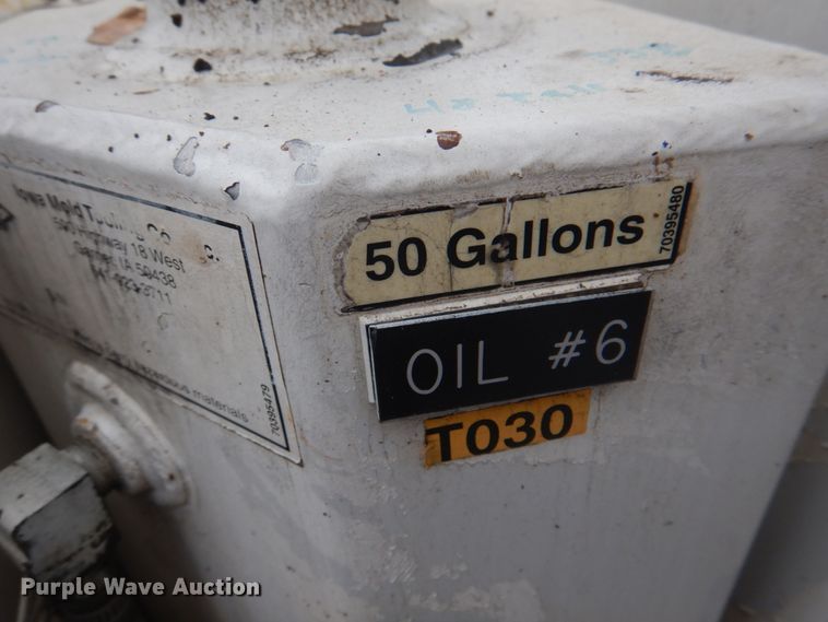 image for item DL0039 2012 Ford F750 XL  lube truck