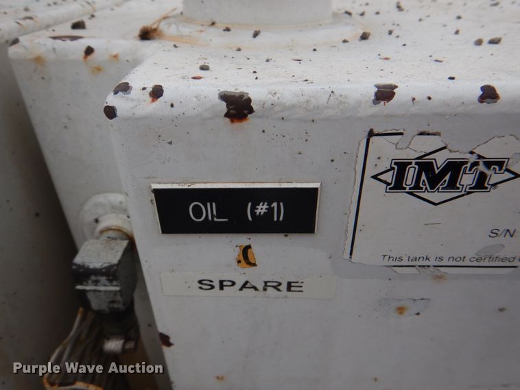 image for item DL0039 2012 Ford F750 XL  lube truck