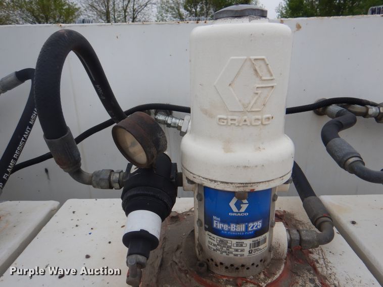 image for item DL0039 2012 Ford F750 XL  lube truck