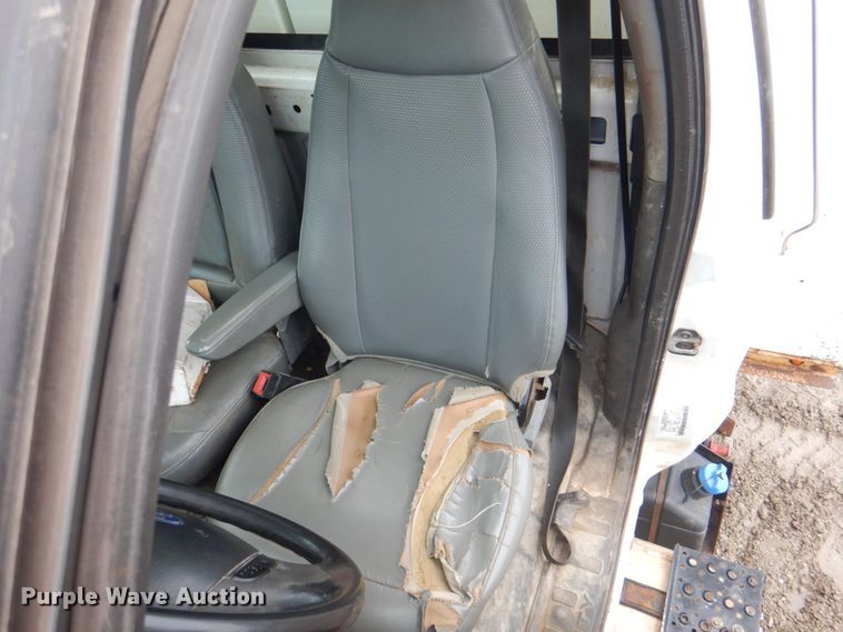 image for item DL0039 2012 Ford F750 XL  lube truck