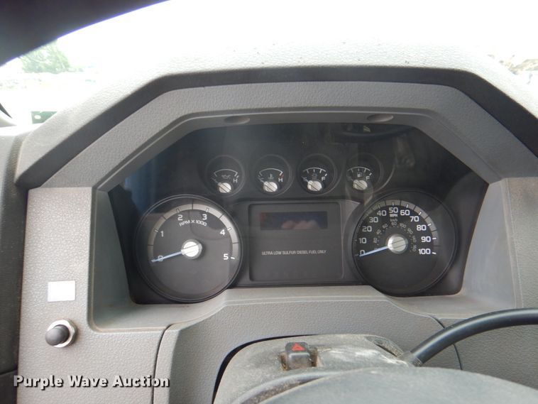 image for item DL0039 2012 Ford F750 XL  lube truck