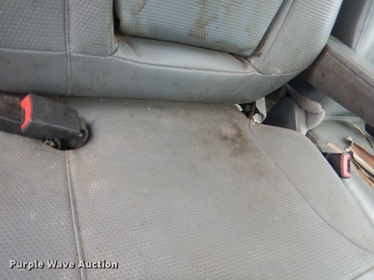 image for item DL0039 2012 Ford F750 XL  lube truck