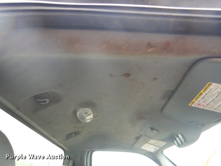 image for item DL0039 2012 Ford F750 XL  lube truck