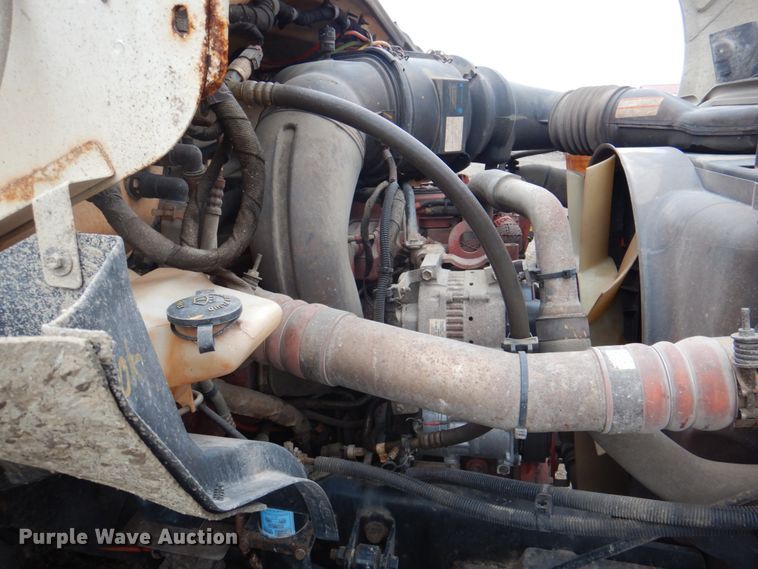 image for item DL0039 2012 Ford F750 XL  lube truck