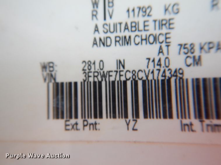 image for item DL0039 2012 Ford F750 XL  lube truck