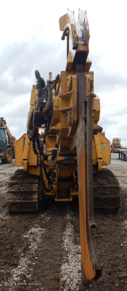 image for item DL0045 1998 Vermeer P185  cable plow