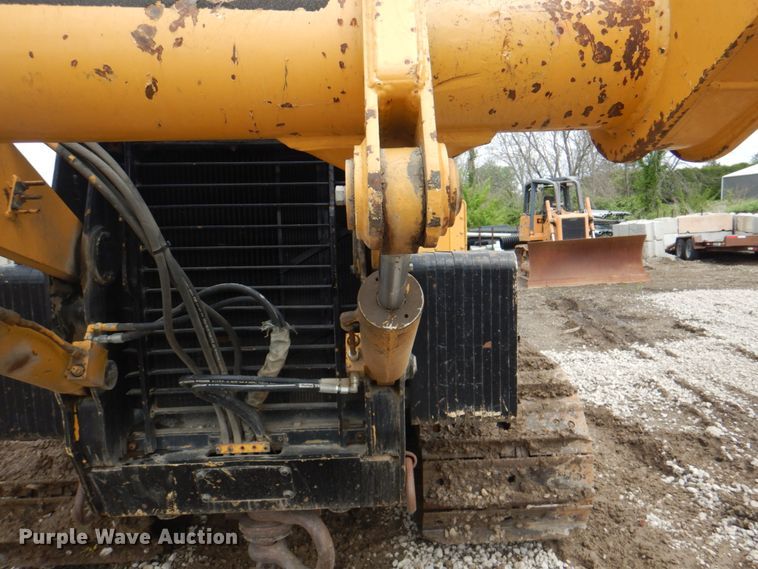 image for item DL0045 1998 Vermeer P185  cable plow