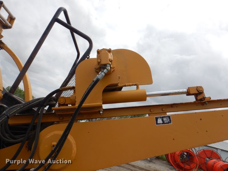 image for item DL0045 1998 Vermeer P185  cable plow