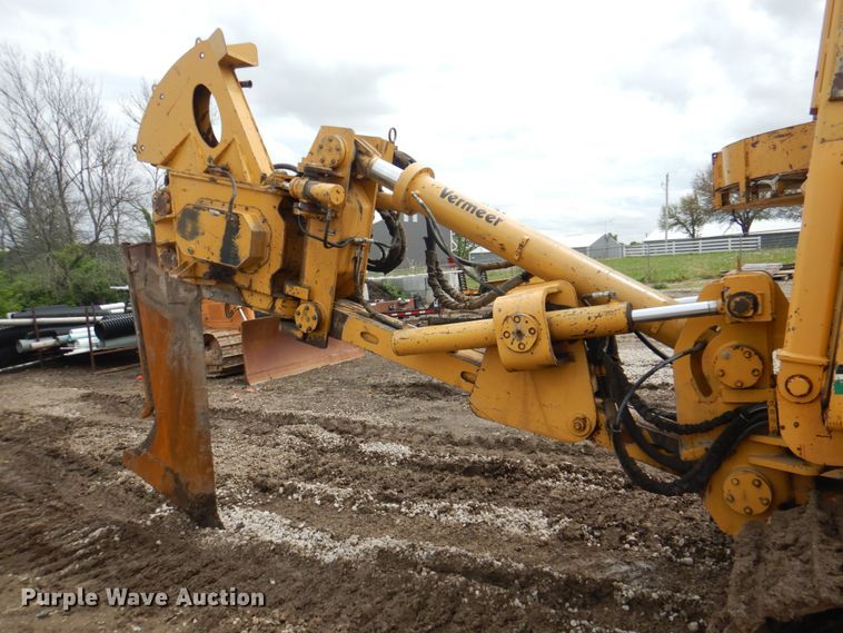 image for item DL0045 1998 Vermeer P185  cable plow