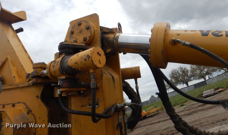 image for item DL0045 1998 Vermeer P185  cable plow