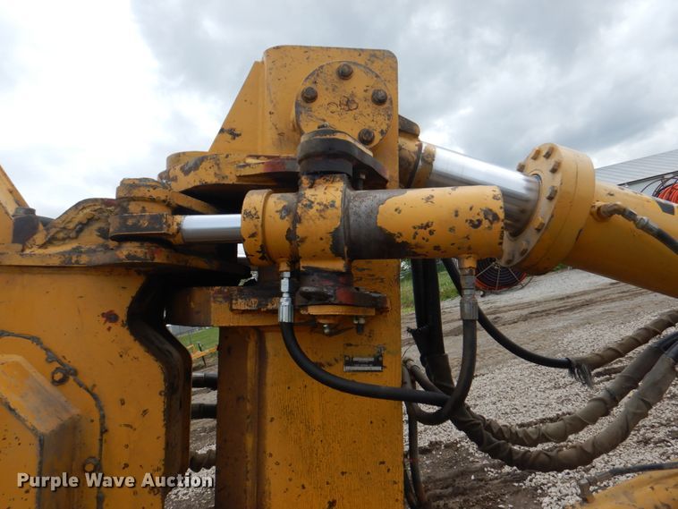 image for item DL0045 1998 Vermeer P185  cable plow