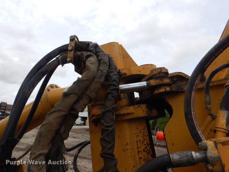 image for item DL0045 1998 Vermeer P185  cable plow