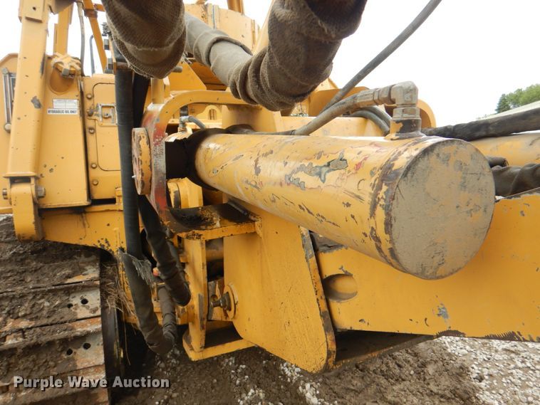 image for item DL0045 1998 Vermeer P185  cable plow