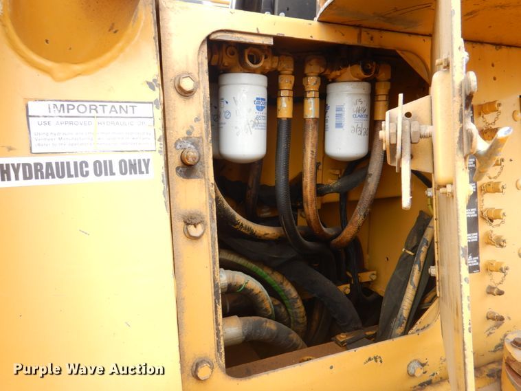 image for item DL0045 1998 Vermeer P185  cable plow