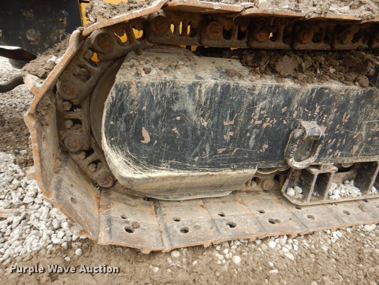 image for item DL0045 1998 Vermeer P185  cable plow