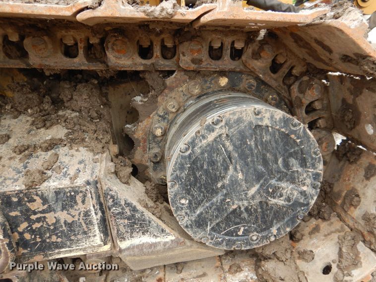 image for item DL0045 1998 Vermeer P185  cable plow