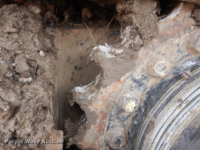 image for item DL0045 1998 Vermeer P185  cable plow