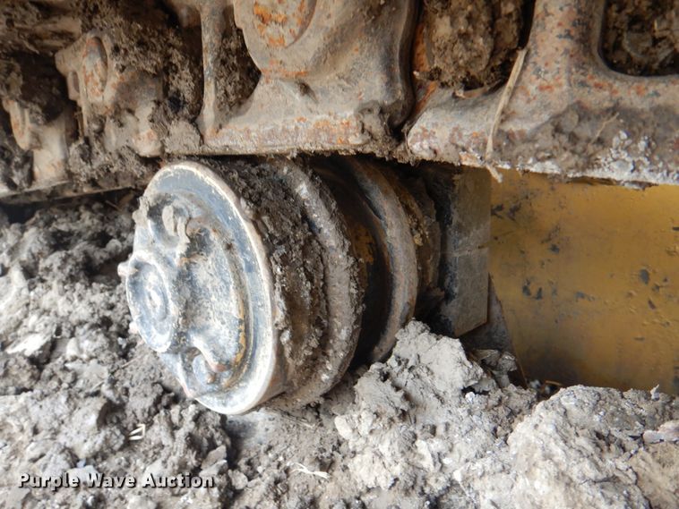 image for item DL0045 1998 Vermeer P185  cable plow