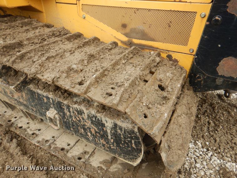 image for item DL0045 1998 Vermeer P185  cable plow