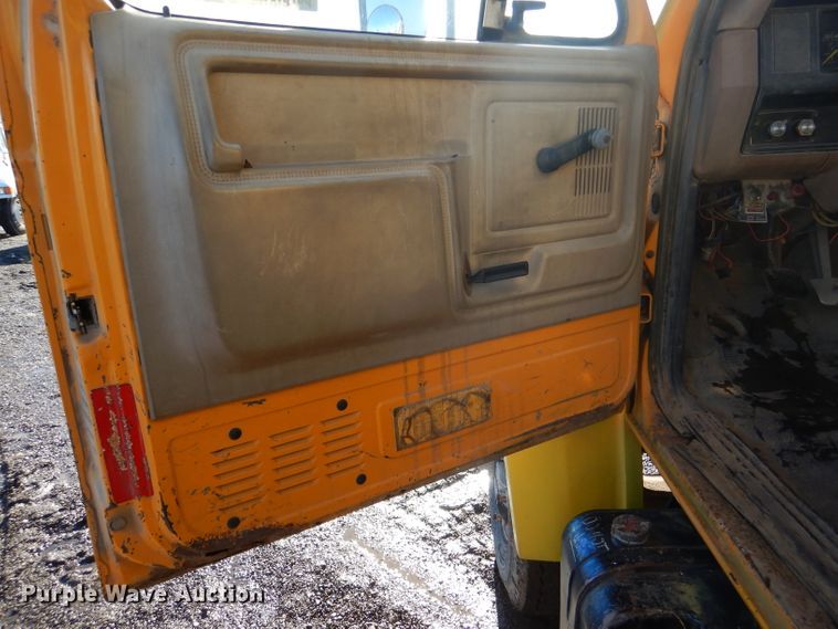 image for item DL2178 1987 Ford FT8000  dump truck