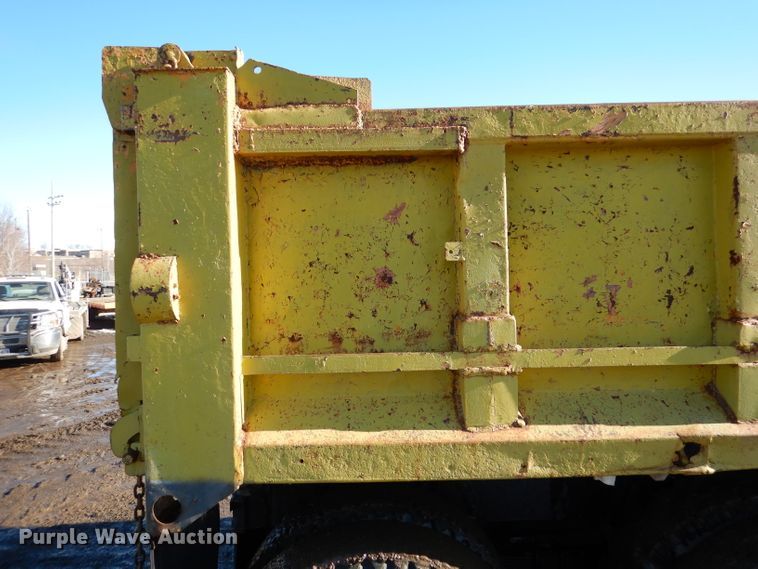 image for item DL2178 1987 Ford FT8000  dump truck