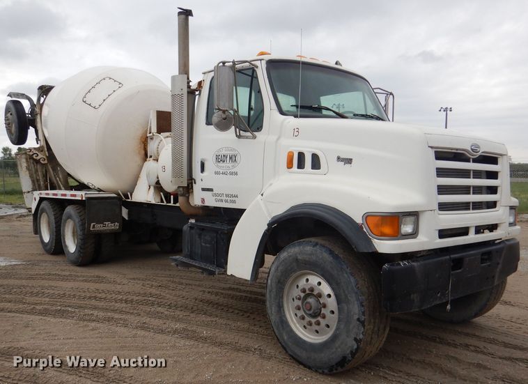 image for item DL8024 2000 Sterling L9500  ready mix truck