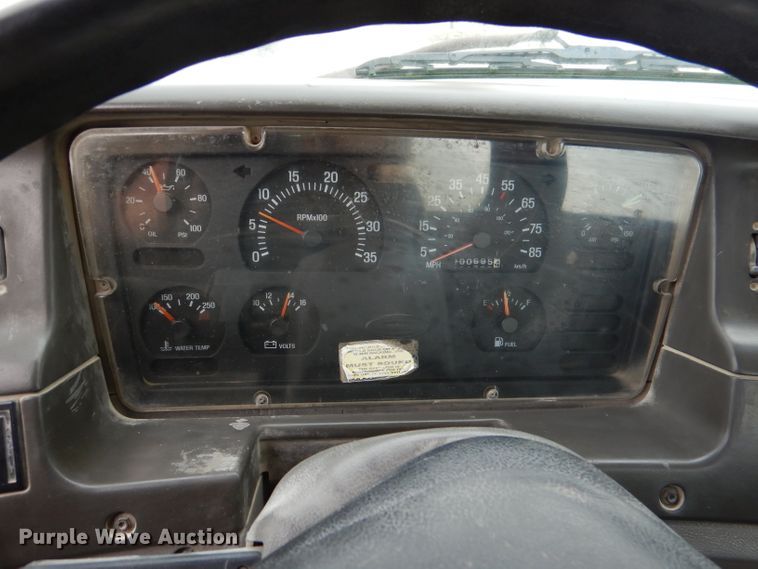 image for item DL8024 2000 Sterling L9500  ready mix truck