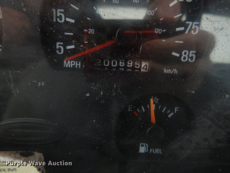 image for item DL8024 2000 Sterling L9500  ready mix truck