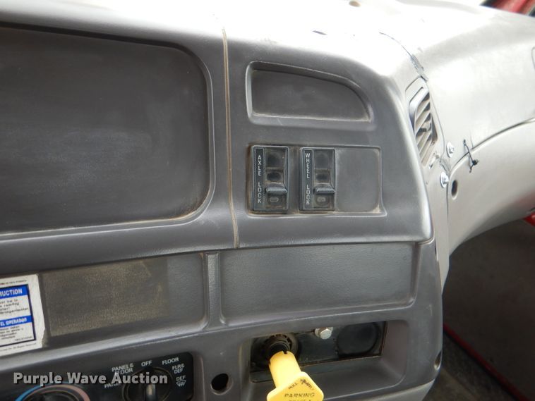 image for item DL8024 2000 Sterling L9500  ready mix truck