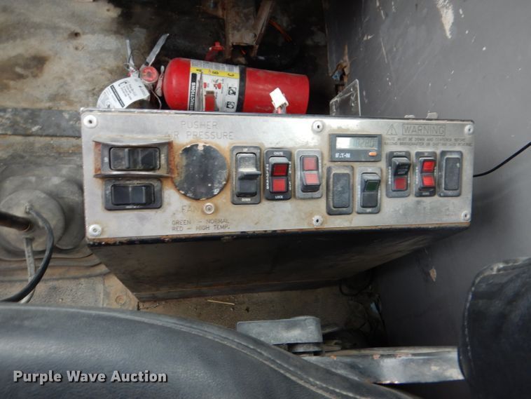 image for item DL8024 2000 Sterling L9500  ready mix truck