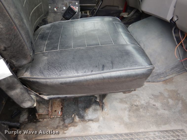 image for item DL8024 2000 Sterling L9500  ready mix truck