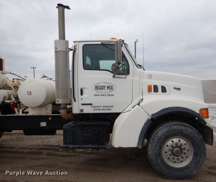 image for item DL8024 2000 Sterling L9500  ready mix truck