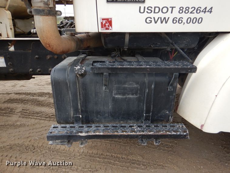 image for item DL8024 2000 Sterling L9500  ready mix truck