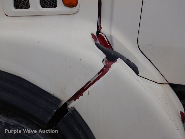 image for item DL8024 2000 Sterling L9500  ready mix truck