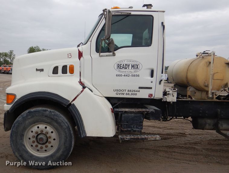 image for item DL8024 2000 Sterling L9500  ready mix truck