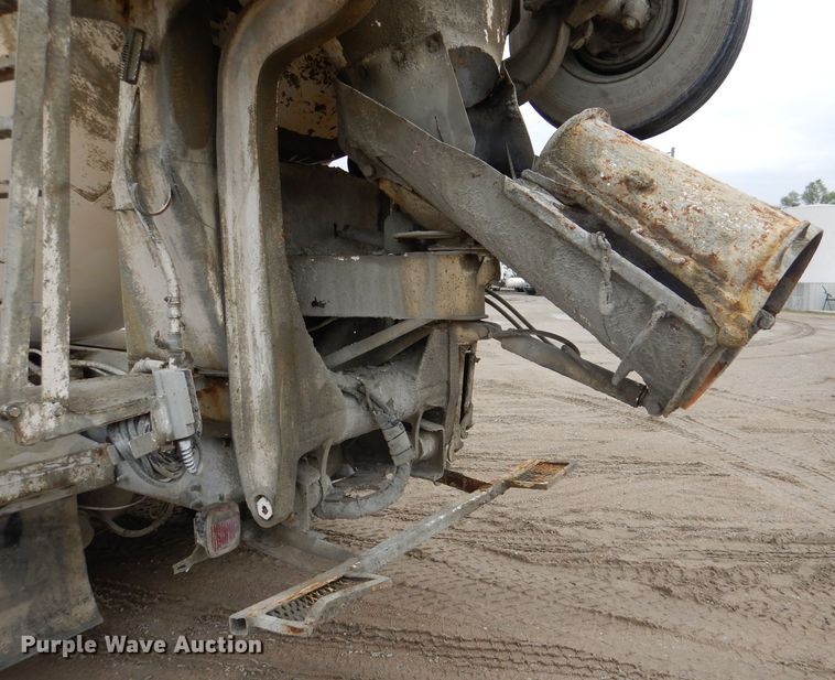 image for item DL8024 2000 Sterling L9500  ready mix truck